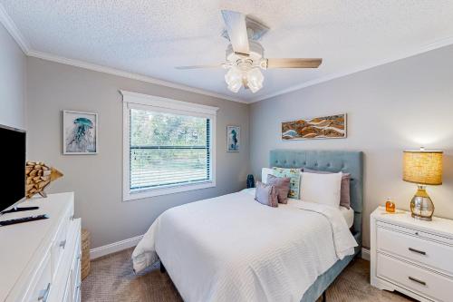 Solar Retreat in Spring Hill, USA