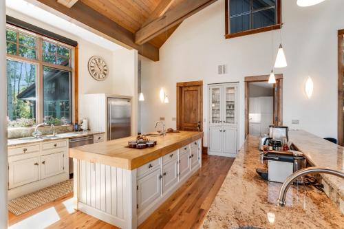 Chateau at Elk Spring in Edwards, USA