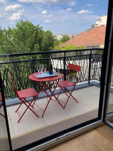 Superb 45 m quiet - Location saisonnière - Suresnes