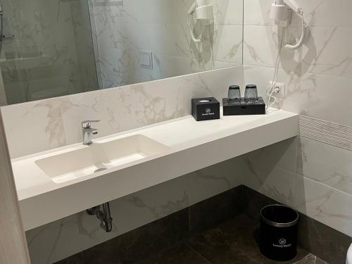 Bathroom, HotelLuxuryPrato in Prato