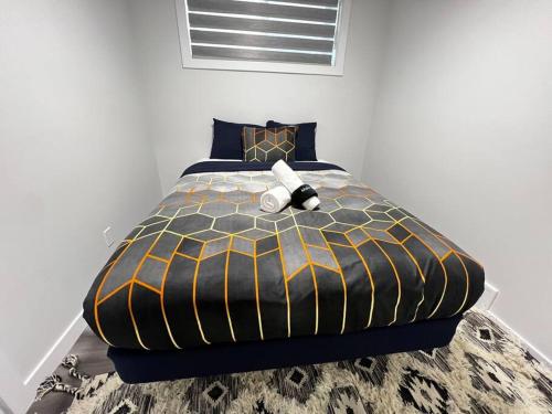 Prime Retreat: Cozy 2Bed Bsmnt with Modern Comfort - image 5