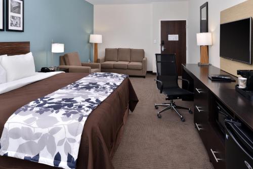 Sleep Inn & Suites Meridian - Bonita Lakes in Meridian