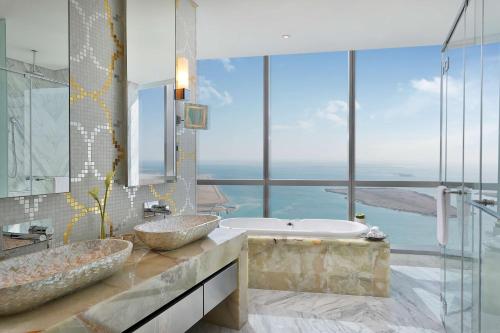 Conrad Abu Dhabi Etihad Towers