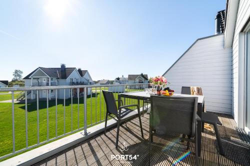 Apartment with Sea View image 9