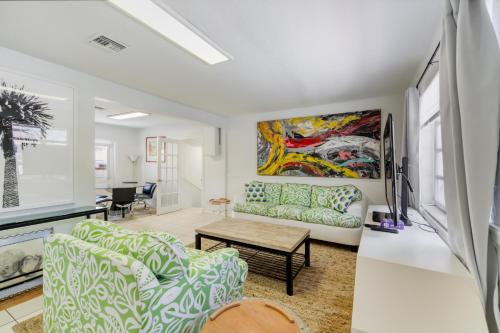 Driftwood Hideaway - Back Unit in West Palm Beach, USA