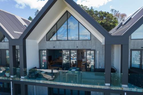 Bay of Islands Apartment with Marina Views in Opua