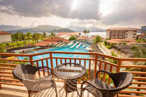 Tempat Masuk, Whiterock Beach Hotel and Waterpark in Subic (Zambales)