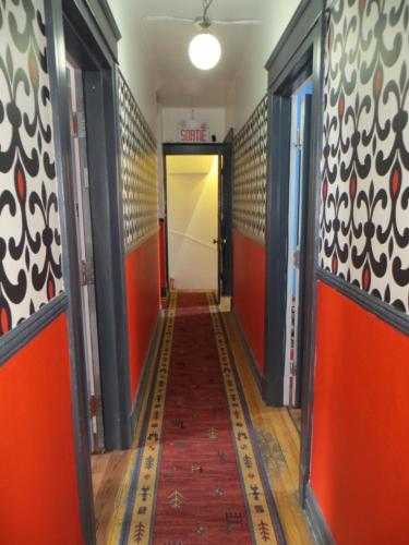 Facilities, Auberge Jeunesse La Belle Planete Backpackers Hostel in Quebec City (QC)