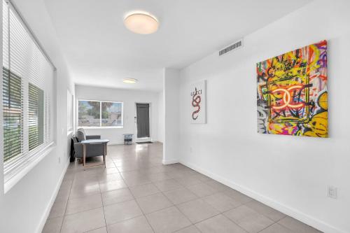 3BDR House in Prime Location - Hollywood 10 Minutes From The beach! in Hollywood, USA