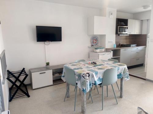 Charmant apt famille avec balcon au Port du Crouesty, parking inclus - FR-1-639-55 Charmant apt famille avec balcon au Port du Crouesty, parking inclus - FR-1-639-55