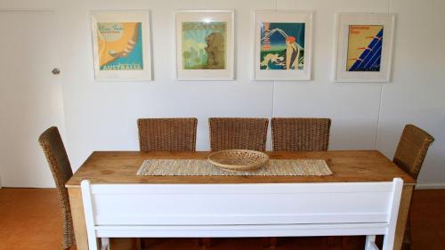 The Deckhouse at Lonnie The Deckhouse at Lonnie