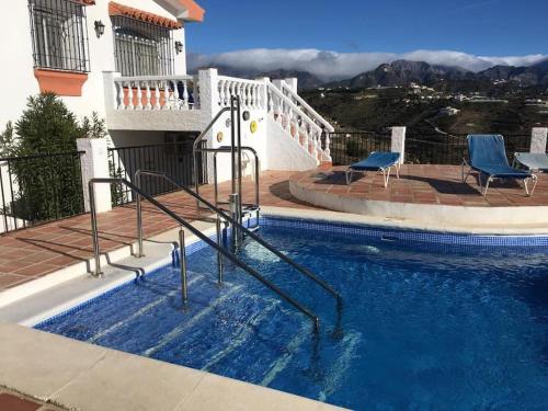Fantastisk 10+5bädds Villa i Torrox/Nerja -Spanien