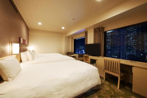 Deluxe Twin Room with Extra Bed, Non-Smoking (30.6sqm)