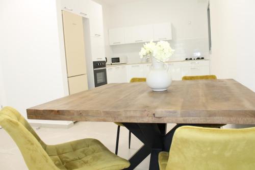 厨房, Beach Suite Israel- Private Jacuzzi Sea View Balcony, Off-Site Spa ביץ סוייט ישראל- ג'קוזי פרטי עם נ in 艾殊科隆