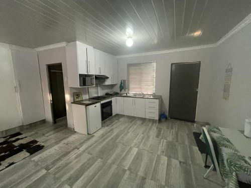 32 négyzetméteres, 1 hálószobás Ház 1 fürdőszobával Vincent területén (OlimG Stays) in Berea