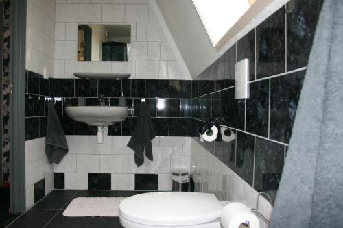 Bathroom, Appartement De Molshoop in Landsmeer