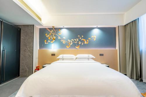 Wiffton Hotel -Former Tokai Hotel - Xiaobei Metro Station - Free shuttle bus during Canton Fair