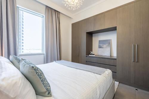 Spacious 3BDR with Maid Room ICreek Harbour - main image