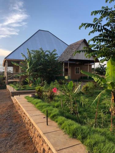 Jua Manyara Lodge & Camp Site