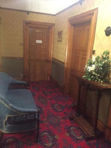 Oakfield Lodge Guest House Stockport - image 6
