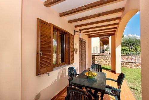  Apartments 4 beds, ground floor with private outdoor area, in Residence with swimming-pool in Campiglia Marittima