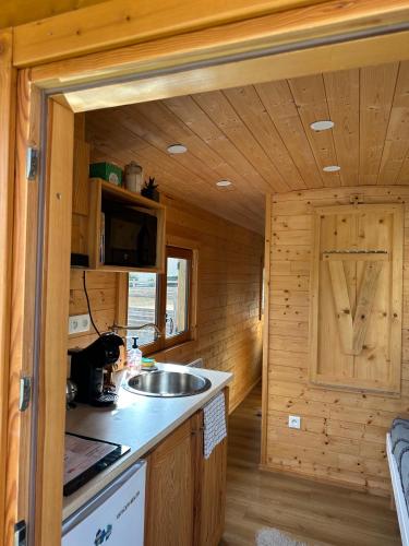 Chez Célia, Roulotte en Champagne (Chez Celia, Roulotte en Champagne) in Romery