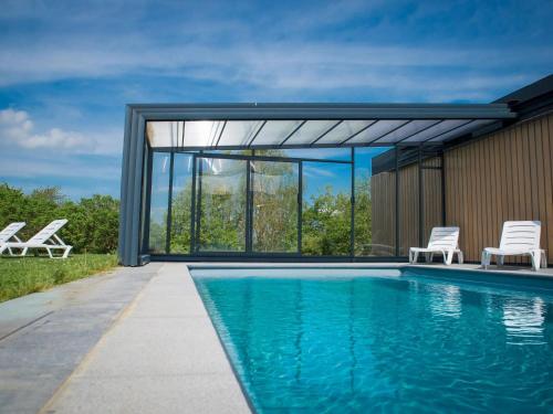 Ardennes holiday home with private pool & sauna - image 6