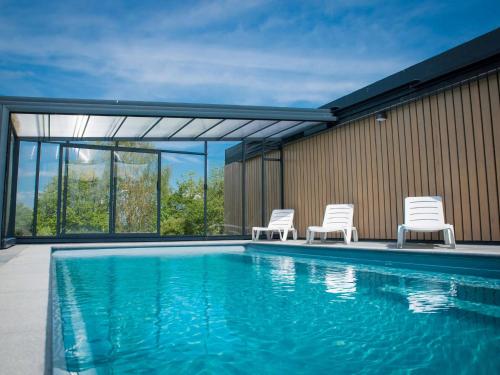 Ardennes holiday home with private pool & sauna - image 5