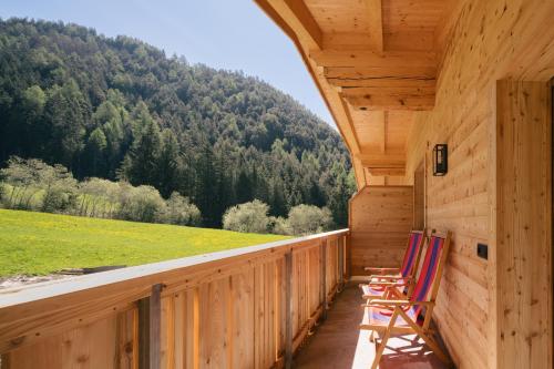 Superior One-Bedroom Apartment with Balcony