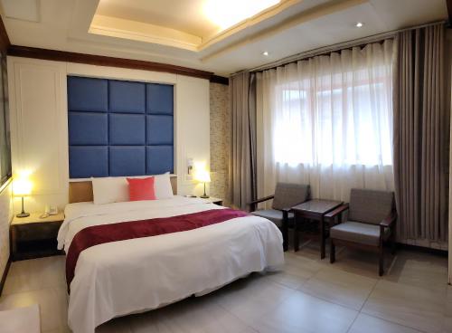 1 queen bed