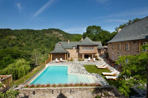 . Château de Longcol