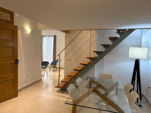Three-Bedroom Apartment image 5