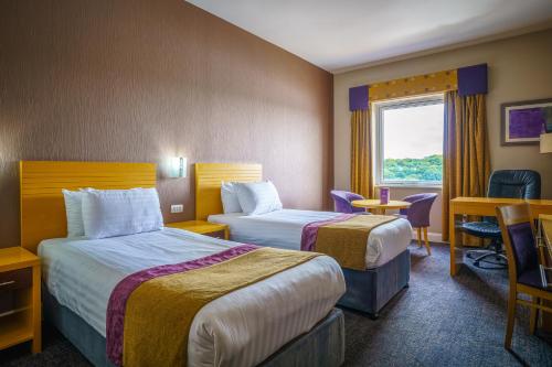 City Hotel - image 11