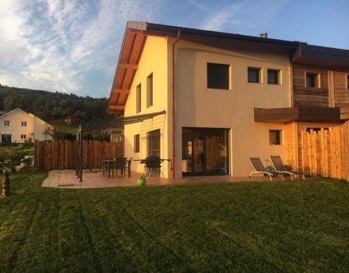 Belle maison avec jardin et vue montagne - Pension de famille - Epagny Metz-Tessy