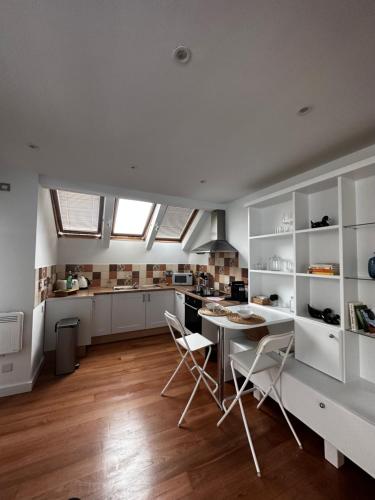 Studio flat in the heart of Hampstead, London, London