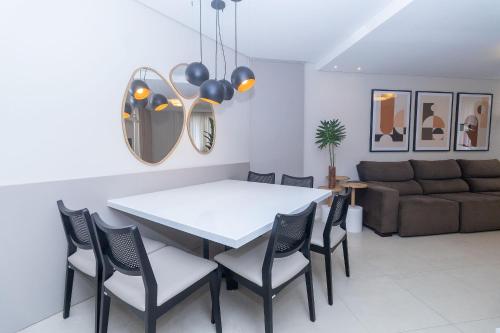 Boulevard 222D - Excelente apartamento em condomínio de luxo no centro de Bombinhas - Piscina - Jacuzzi - Academia - Portaria 24h - (Consultar serviços de roupa de cama e banho), Bombinhas (zdjęcie 4)