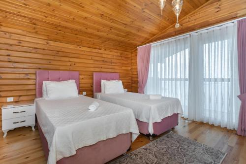 Two-Bedroom Villa image 6