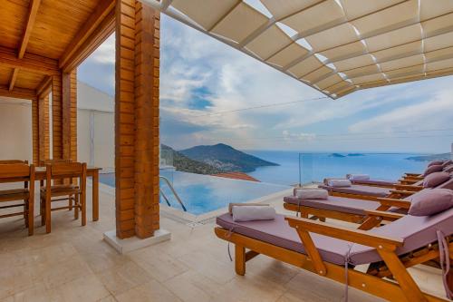 Two-Bedroom Villa image 5