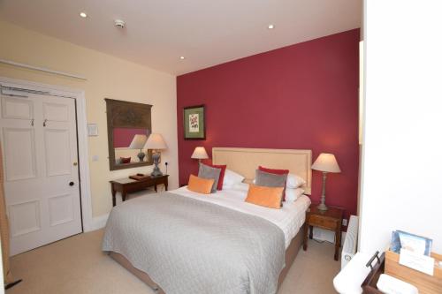 The Grasmere Hotel - Tap to explore photos