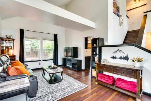 Fountain Retreat with Private Hot Tub and Fire Pit in Fountain, USA