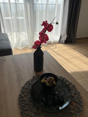 Apartment with Sea View image 3