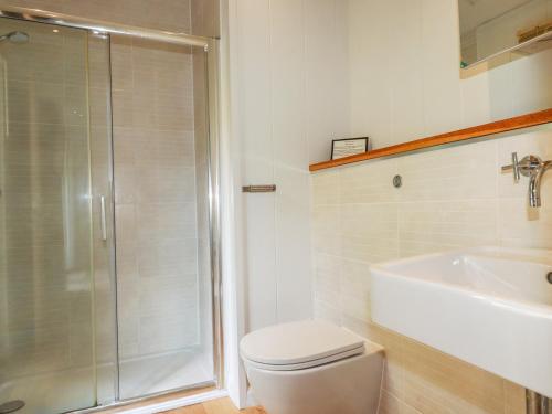 14 Stonerush Valley Looe - image 2