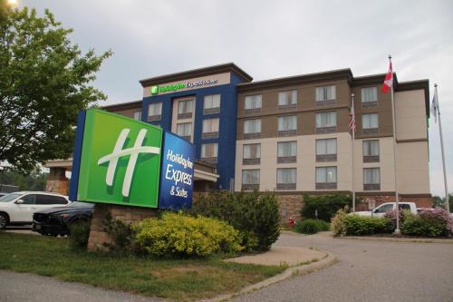 Holiday Inn Express & Suites Huntsville, an IHG Hotel