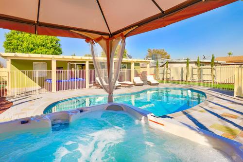 Disneyland & Knotts Close! Hot Tub, Mini Golf, private pool, gameroom