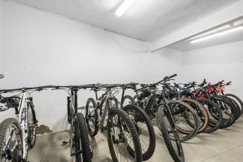 Apartamentos Serrano - image 2