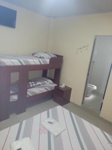 Quadruple Room image 8