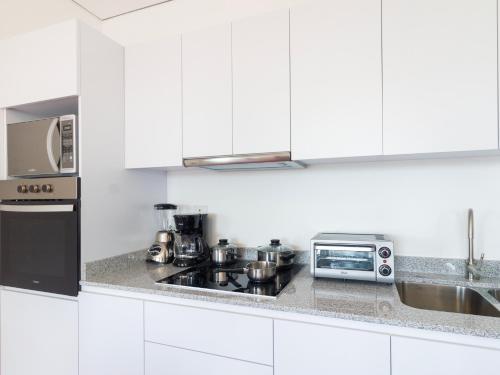 2 bedrooms, 4 beds