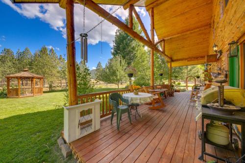 Libby Home with Mountain Views Gazebo and Fire Pit!