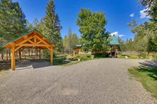 Libby Home with Mountain Views Gazebo and Fire Pit!