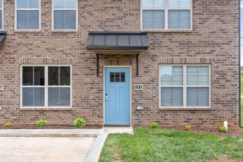 Peachers Place Townhomes 1000 Henry Place Blvd, #808 Close to Ft. Campbell in Clarksville, USA